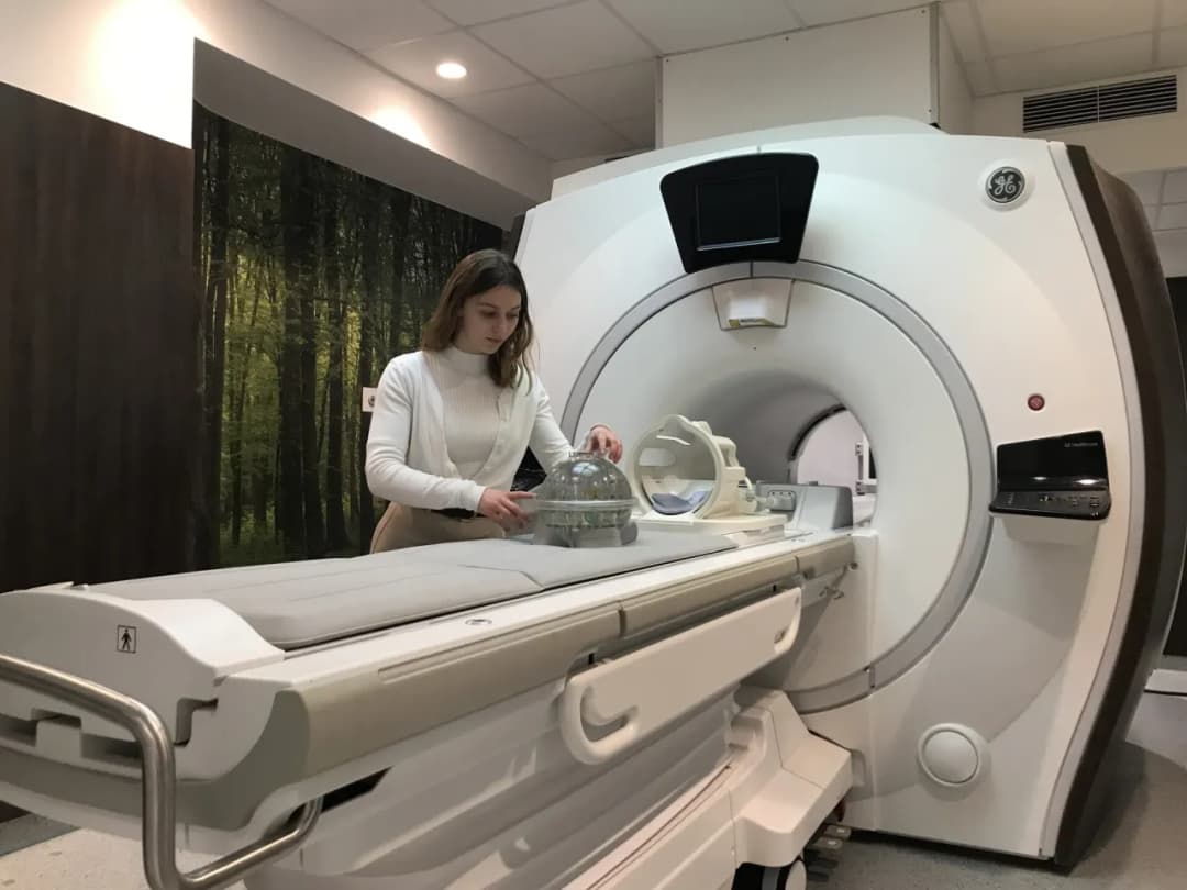 Fizyka medyczna czy warto? Odkryj korzyści i możliwości kariery