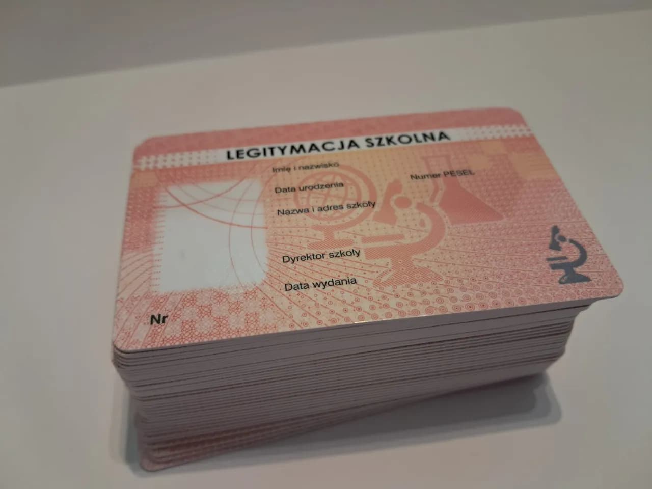 Czy na legitymację szkolną można kupić alkohol? Sprawdź prawdę!