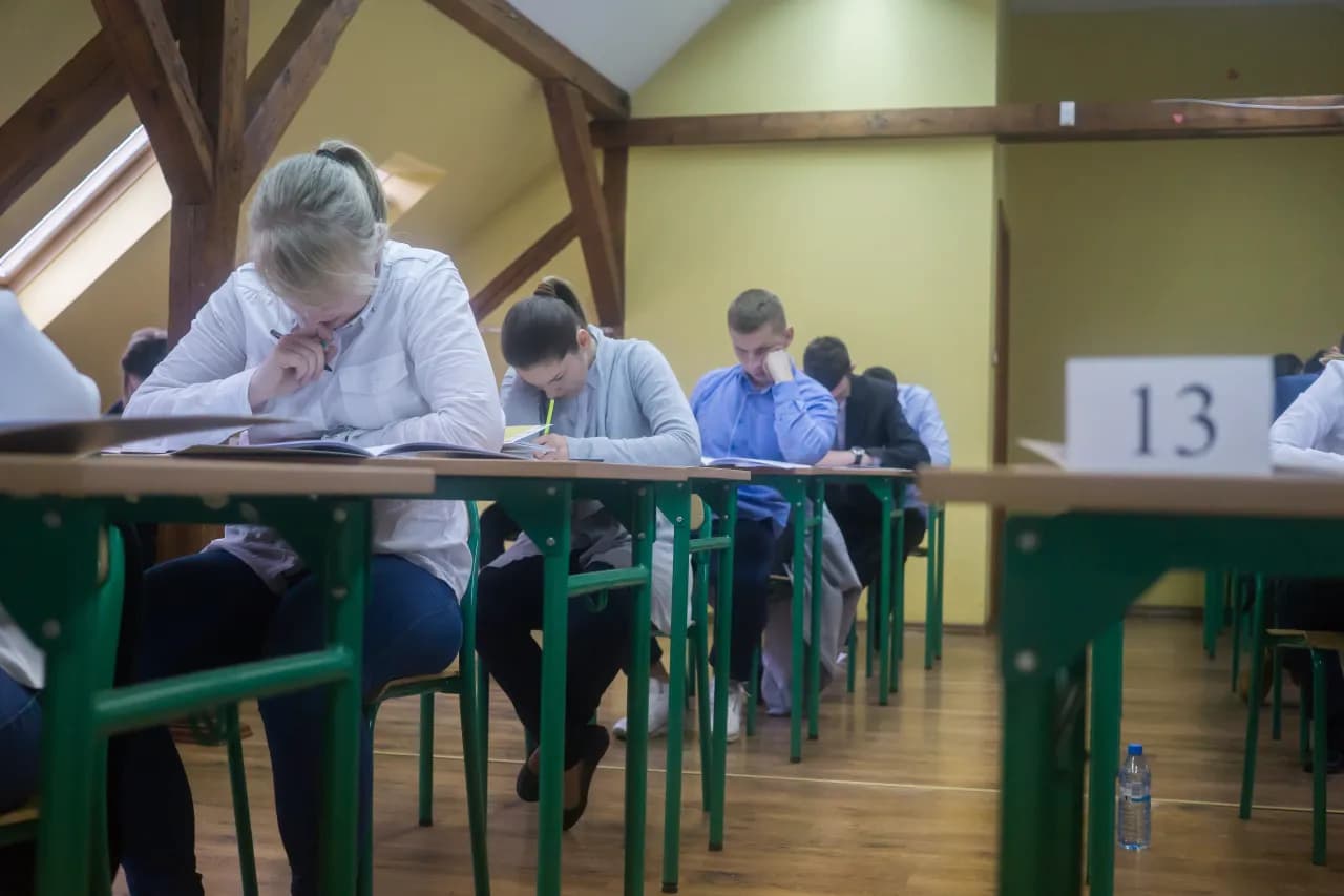 Jaka matura 13 maja - kluczowe informacje o przedmiotach i formacie