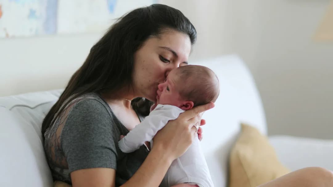 Skok rozwojowy 6 tydzień objawy – co powinieneś wiedzieć o zmianach