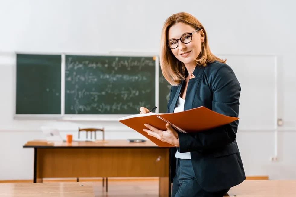 Nauczyciel z klasą: 5 cech wyróżniających inspirującego pedagoga